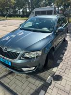 Skoda Octavia 1.6 taxi klaar, Auto's, 4 cilinders, Leder en Stof, Origineel Nederlands, 26 km/l