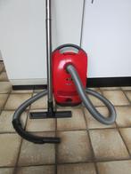 Miele Stofzuiger S2110   300-----1600 watt, Ophalen, Gebruikt, Stofzak, 1200 tot 1600 watt