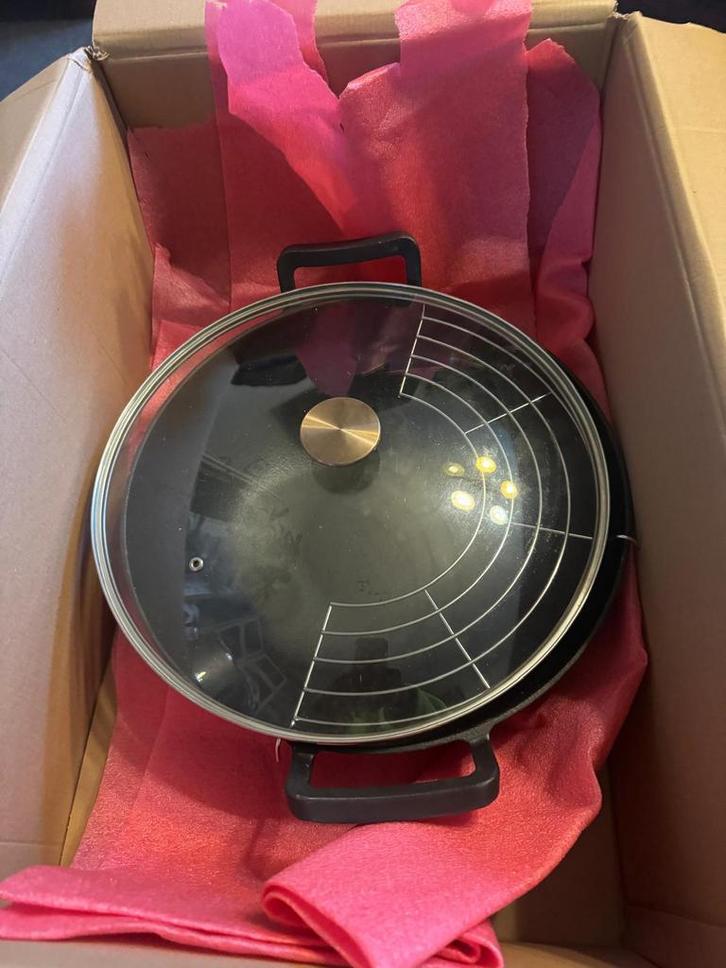 BUCAN Gietijzeren Braadpan, Huis en Inrichting, Keuken | Potten en Pannen, Zo goed als nieuw, Koekenpan of Braadpan, Gietijzer