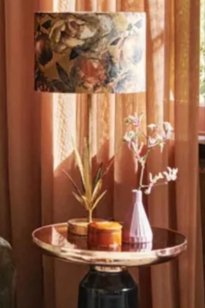 Tafellamp goudkleurig met velours kap barok, Huis en Inrichting, Lampen | Tafellampen, 50 tot 75 cm, Ophalen