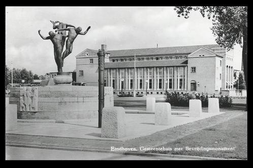 Eindhoven Gemeentehuis Foto Ansichtkaart f-153 jdu Bevrijdin, Verzamelen, Ansichtkaarten | Nederland, Ongelopen, Noord-Brabant