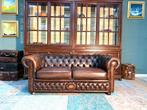 Klassieke Engelse Chesterfield bank bruin gevlamd, Gebruikt, Ophalen of Verzenden, Rechthoekig, Leer