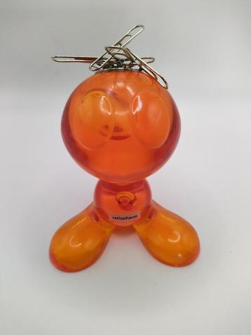 Koziol “Curly” paperclipdispenser voor op het bureau. beschikbaar voor biedingen