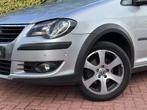 Volkswagen Touran 1.4 TSI 140PK Cross 7-Persoons Nieuwe Kett, Voorwielaandrijving, Stof, Gebruikt, 4 cilinders