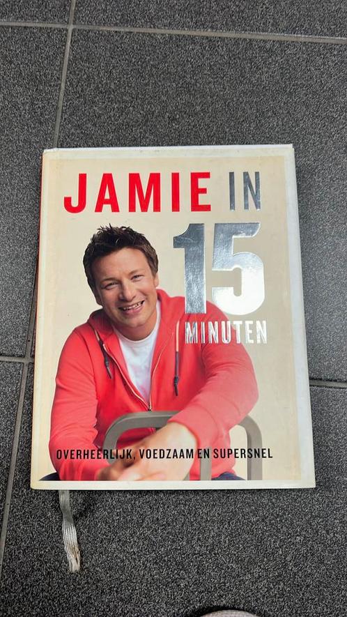 Jamie Oliver - Jamie in 15 minuten, Boeken, Kookboeken, Zo goed als nieuw, Ophalen of Verzenden