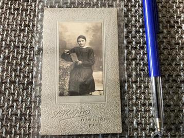 CDV Carte de visite Meisje met boek Parijs Philipow   beschikbaar voor biedingen