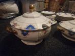 Charmant vintage servies met bloemmotief en gouden details, Ophalen
