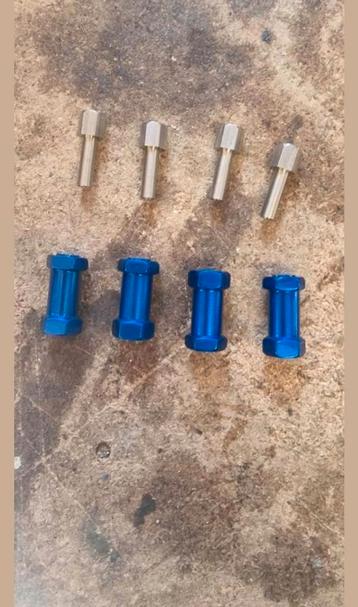 Traxxas hubs 25 mm  beschikbaar voor biedingen