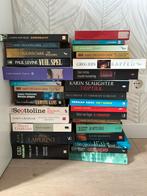 Verschillende trillers / 33 boeken, Ophalen of Verzenden, Zo goed als nieuw