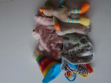 Speelgoed voor baby beschikbaar voor biedingen