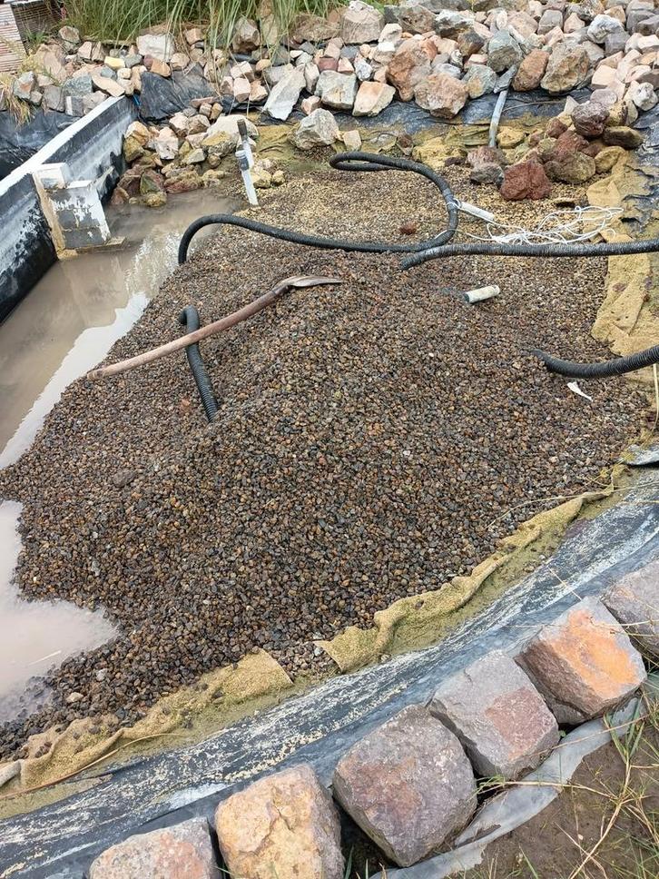 Lavasplit lava stenen lava substraat voor vijver - 2 kuub, Tuin en Terras, Grind, Keien en Split, Zo goed als nieuw, Split, Bruin