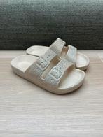 Slippers Freedom Moses glitters maat 24-25, Meisje, Overige typen, Ophalen of Verzenden, Zo goed als nieuw