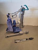 Arjo Sara 3000 actieve tillift / stalift, Ophalen