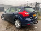 Ford Focus 1.0 Ecoboost 2013 5DRS Navi Clima PDC Trekhaak, Auto's, Zwart, Start-stop-systeem, Origineel Nederlands, Handgeschakeld