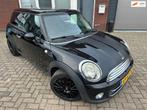 Mini Mini 1.6 Cooper Chili / Leder / Clima / Cruise / 17 inc, Auto's, Voorwielaandrijving, Euro 5, Stof, 4 cilinders