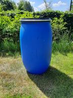 nette 200 liter kunststof vaten blauw regenton voeropslag, Tuin en Terras, Regentonnen, 150 liter of meer, Ophalen, Zo goed als nieuw