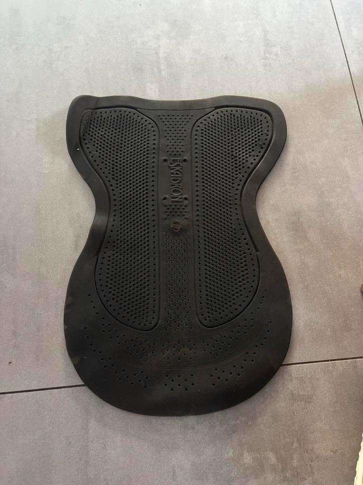 Gelpad anti slip Eskadron, Dieren en Toebehoren, Paarden en Pony's | Overige Paardenspullen, Zo goed als nieuw, Dressuur, Ophalen of Verzenden
