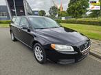 Volvo V70 2.0D nieuwe apk, Auto's, Voorwielaandrijving, 136 pk, Gebruikt, Zwart