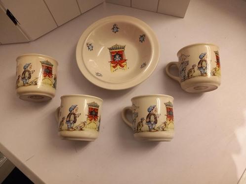 Jet ter Steege Puppet Theater, Huis en Inrichting, Keuken | Servies, Zo goed als nieuw, Overige typen, Overige stijlen, Porselein