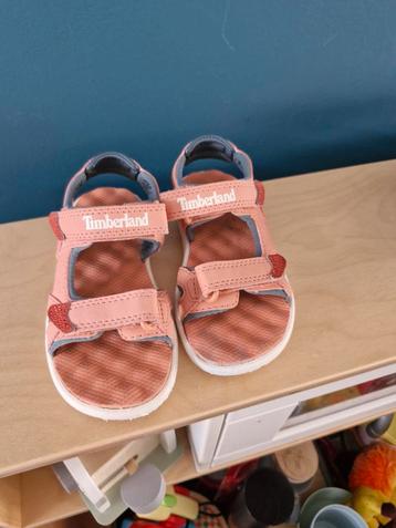 Timberland sandalen maat 25 zalmroze beschikbaar voor biedingen
