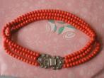 Zeeuwse ketting Bloedkoraal (faux) Zilveren slot 1904-1956, Sieraden, Tassen en Uiterlijk, Antieke sieraden, Ophalen of Verzenden