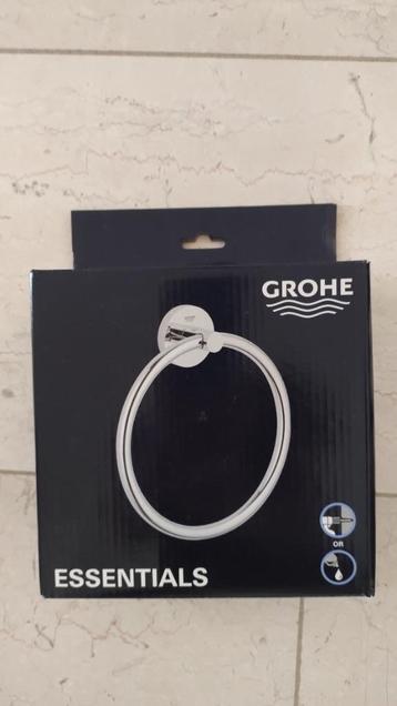 Handdoekring Grohe Essentials chroom beschikbaar voor biedingen