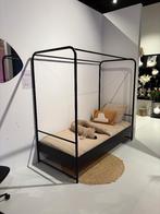 Vtwonen Hemelbed - Metaal - Zwart - 90 x 200 cm, Ophalen, 90 cm, Eenpersoons, Zwart