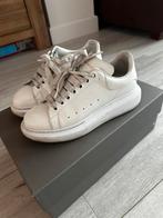 Alexander McQueen, Wit, Ophalen of Verzenden, Alexander mcqueen, Sneakers of Gympen