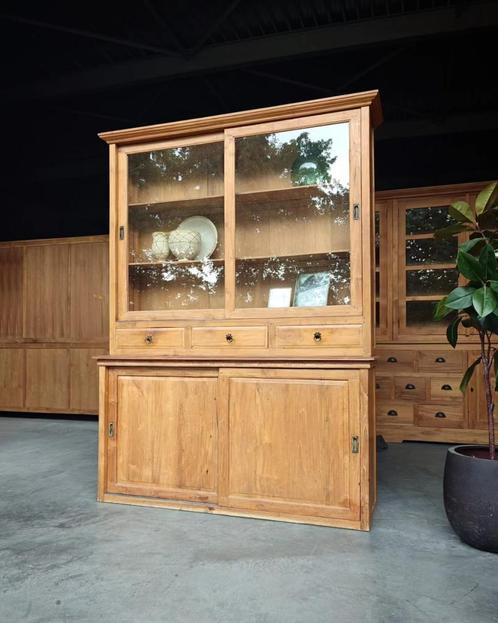 Klassieke Buffetkast | Schuifdeur Teak Servieskast #2209, Huis en Inrichting, Kasten | Buffetkasten, 200 cm of meer, 150 tot 200 cm