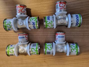 4x Uponor S-Press Plus T-Stuk 32x25x32mm – Nieuw beschikbaar voor biedingen