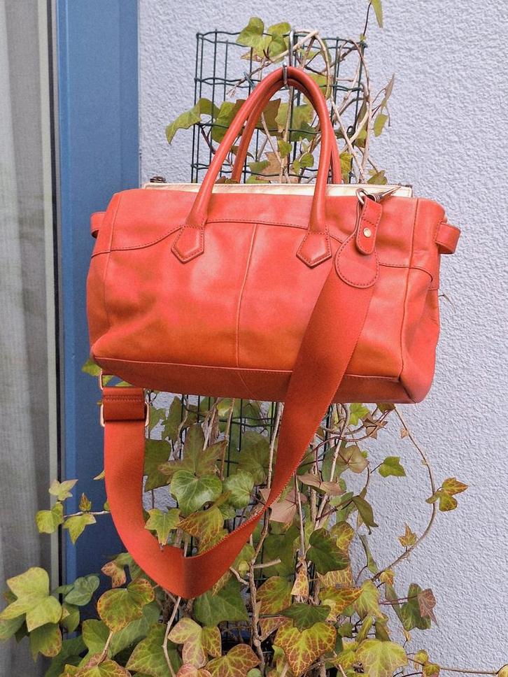 Liebeskind Berlin handtas rood, Sieraden, Tassen en Uiterlijk, Tassen | Damestassen, Gebruikt, Handtas, Rood, Ophalen of Verzenden