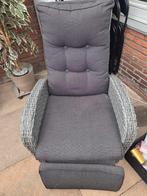 2 Wicker Loungestoelen - Beschadigd, Ophalen