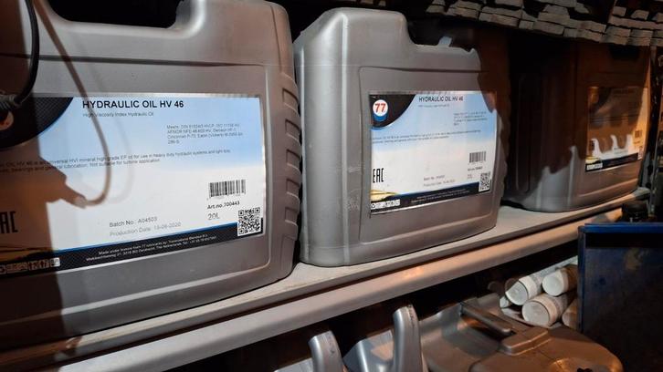 Hydrauliek olie hv 46 20 liter 7 stuks op voorraad, Auto-onderdelen, Motor en Toebehoren, Nieuw, Ophalen