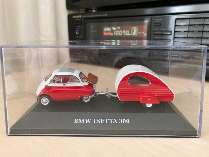 BMW Isetta 300 met caravan, Hobby en Vrije tijd, Modelauto's | 1:43, Zo goed als nieuw, Auto, Overige merken, Ophalen