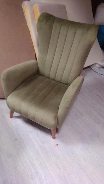 Fauteuil beschikbaar voor biedingen