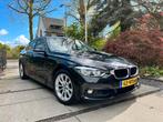 BMW 330e Advantage Aut 2016 Zwart, Auto's, Origineel Nederlands, Te koop, 5 stoelen, Airconditioning