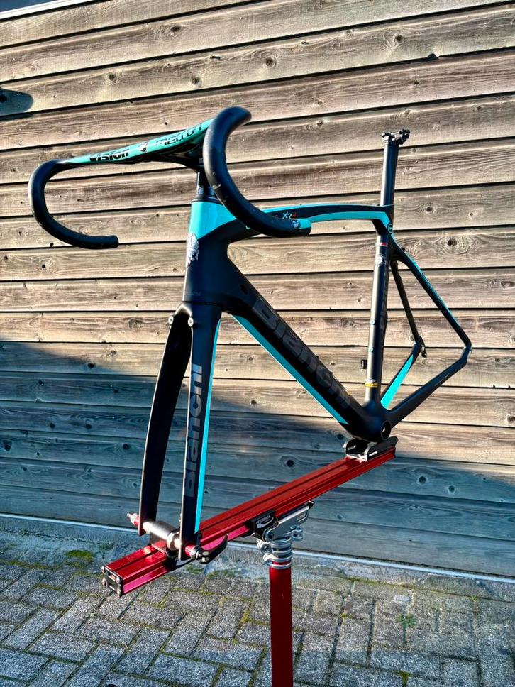 Bianchi Oltre XR4 Aero Frameset (55cm), Fietsen en Brommers, Fietsen | Racefietsen, Nieuw, Overige merken, Meer dan 20 versnellingen