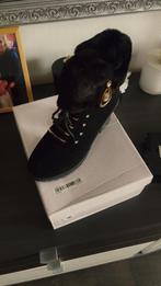 Te koop mooie zgan gevoerde dames laarsjes, Ophalen, Zwart, Lage of Enkellaarzen, Zo goed als nieuw
