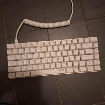 Ajazz toetsenbord met coiled cable beschikbaar voor biedingen