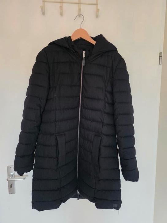 The Sting dames winterjas zwart. Mt L, Kleding | Dames, Jassen | Winter, Zo goed als nieuw, Maat 42/44 (L), Zwart, Ophalen of Verzenden