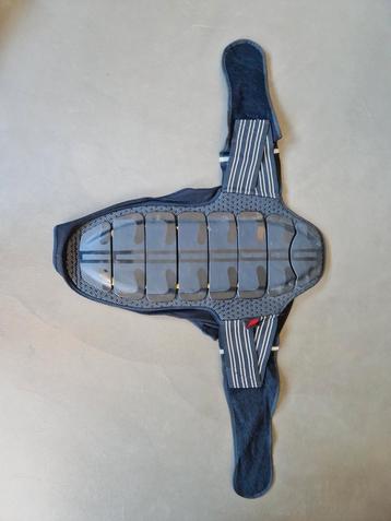 Bodyprotector maat L/XL beschikbaar voor biedingen