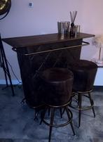 Vintage bruine bar met 2 barkrukken Kare Design, Ophalen, Zo goed als nieuw
