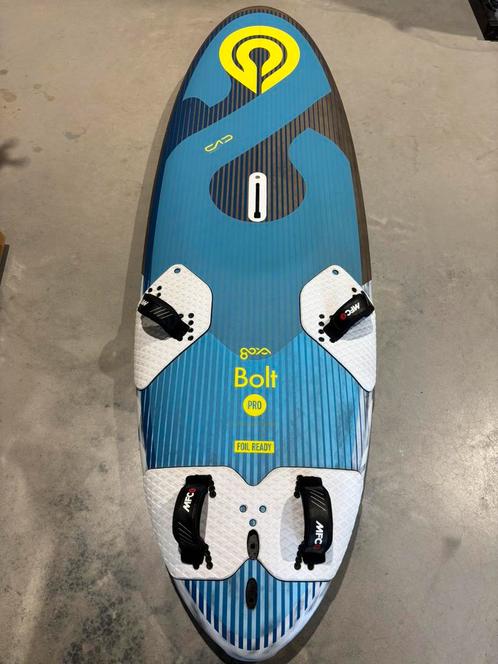 Goya Bolt PRO - 127L / Zo goed als nieuw, Watersport en Boten, Windsurfen, Zo goed als nieuw, Plank, Minder dan 250 cm, Minder dan 5 m²