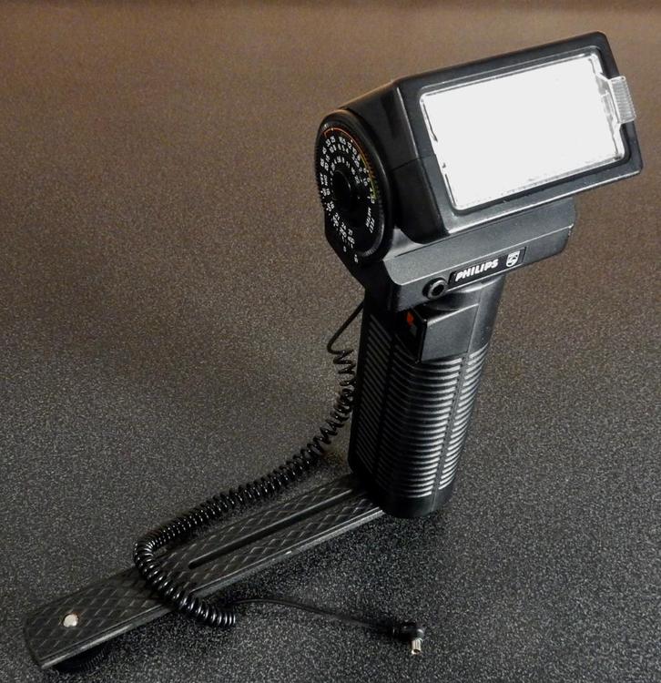 Staafflitser Philips Flash 28 BCS flitser manco/onderdelen, Audio, Tv en Foto, Fotografie | Flitsers, Niet werkend, Overige merken