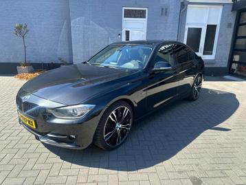 BMW 3-serie 335i SPORTLINE | CAMERA | KEYLESS | MEMORY | beschikbaar voor biedingen