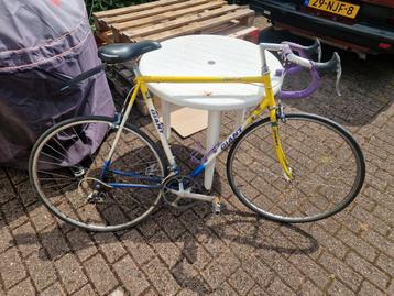 Giant Peloton vintage racefiets 14 versnellingen beschikbaar voor biedingen