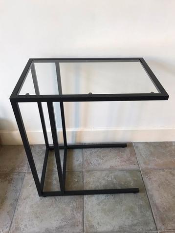 IKEA nieuwe laptophouder Vittsjö zwartbruin met glas beschikbaar voor biedingen