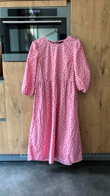 Leuke jurk pieces mt M beschikbaar voor biedingen