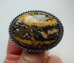 Vintage Nederlandse tinnen broche: hardsteen cabochon, Ophalen of Verzenden, Overige materialen, Broche, Met edelsteen