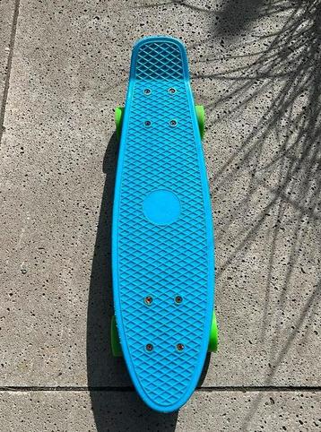 Penny board. Blauw. Nog super netjes beschikbaar voor biedingen